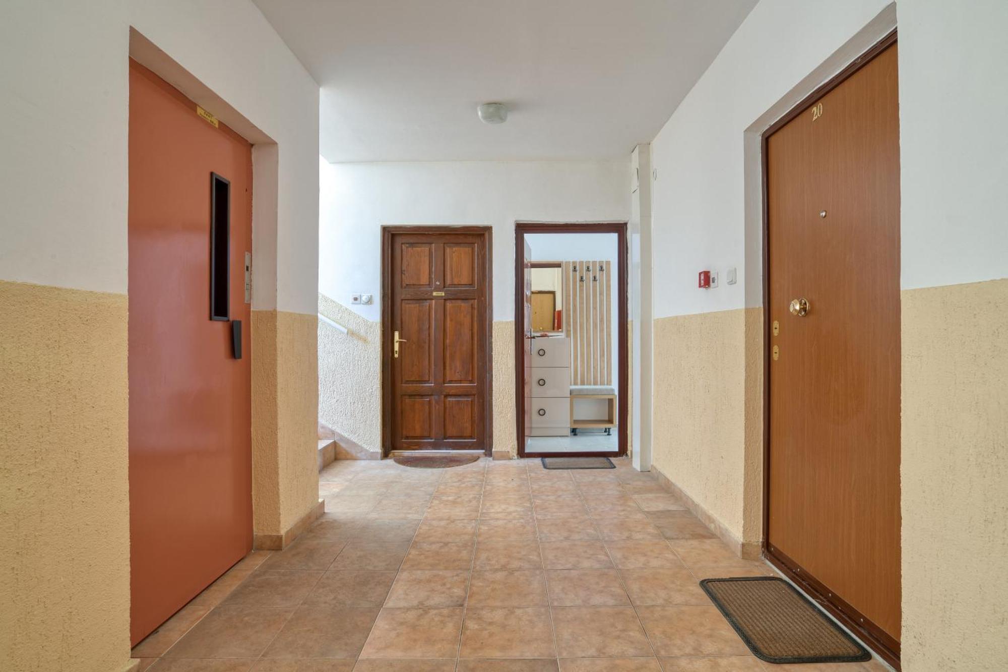 Comfort Apartment Near The Beach 부드바 외부 사진