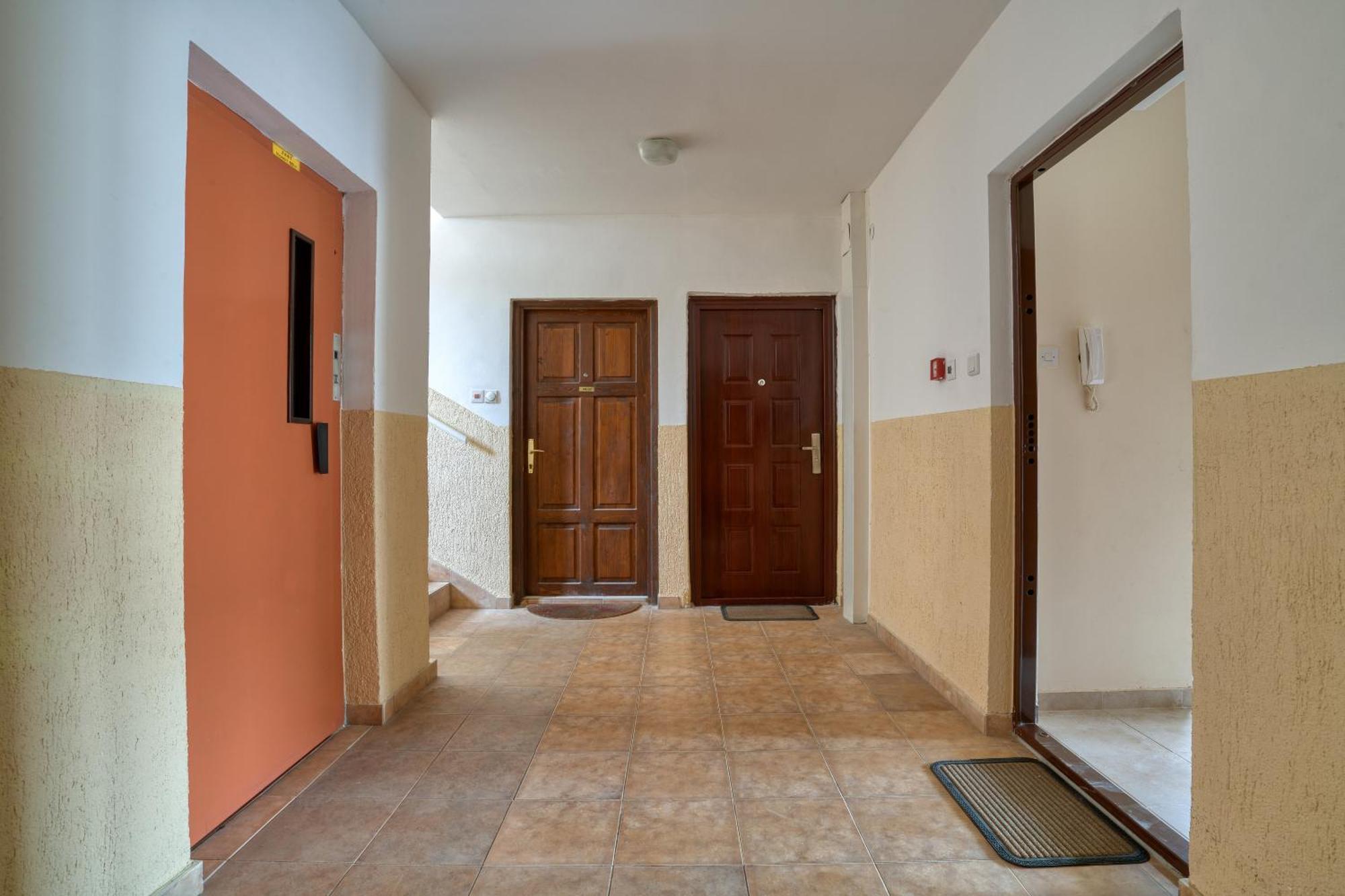 Comfort Apartment Near The Beach 부드바 외부 사진