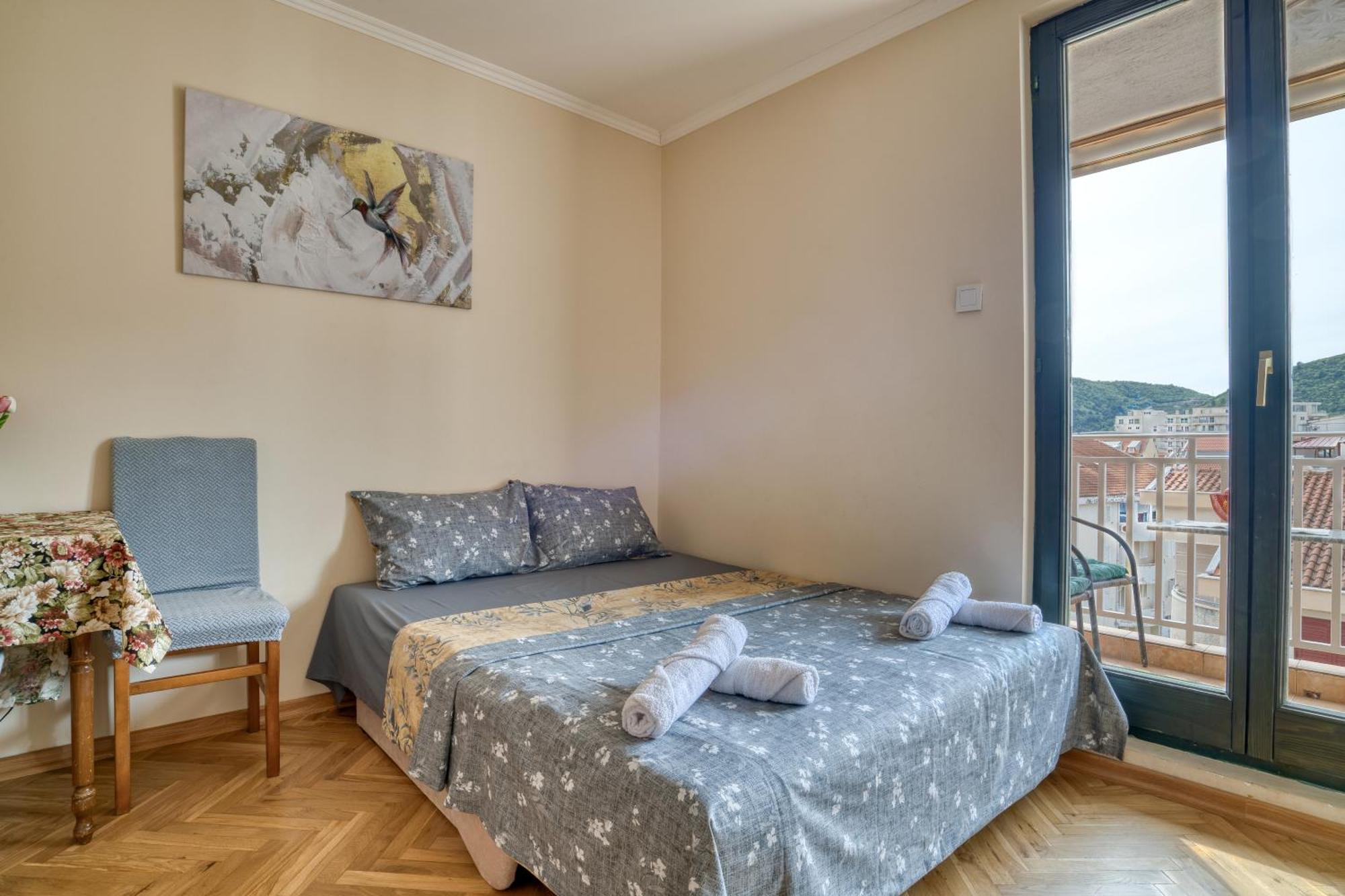 Comfort Apartment Near The Beach 부드바 외부 사진