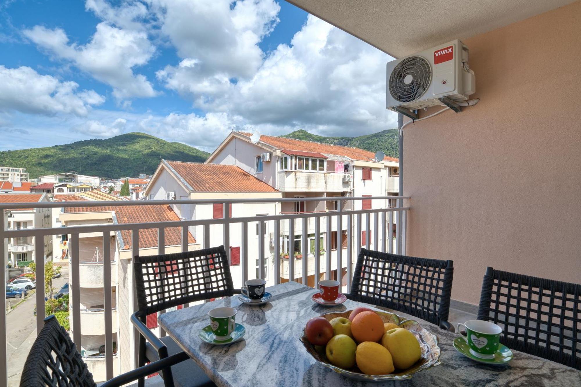 Comfort Apartment Near The Beach 부드바 외부 사진