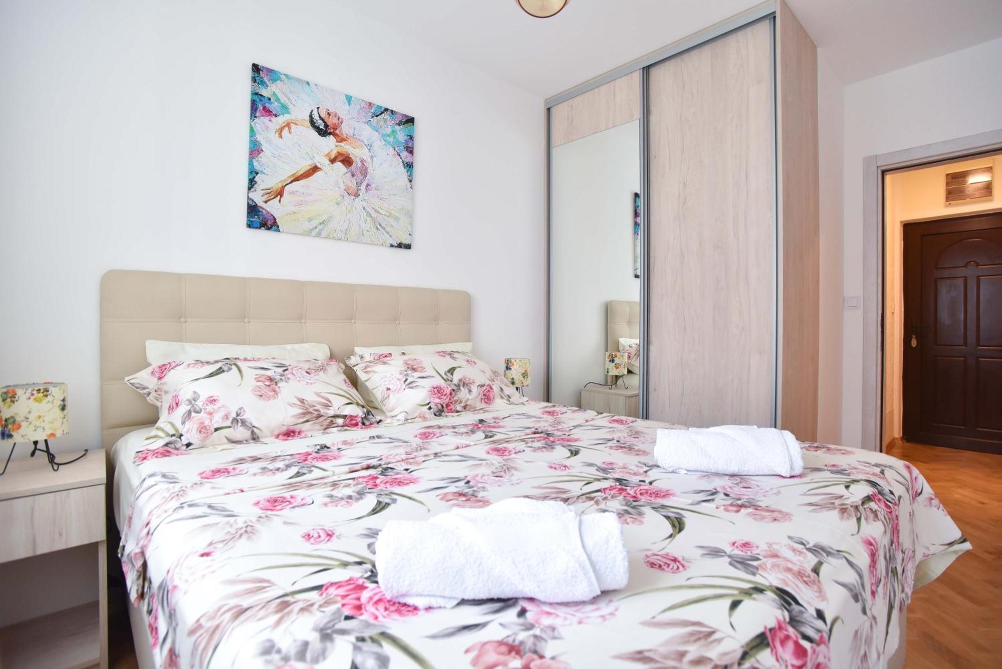 Comfort Apartment Near The Beach 부드바 외부 사진