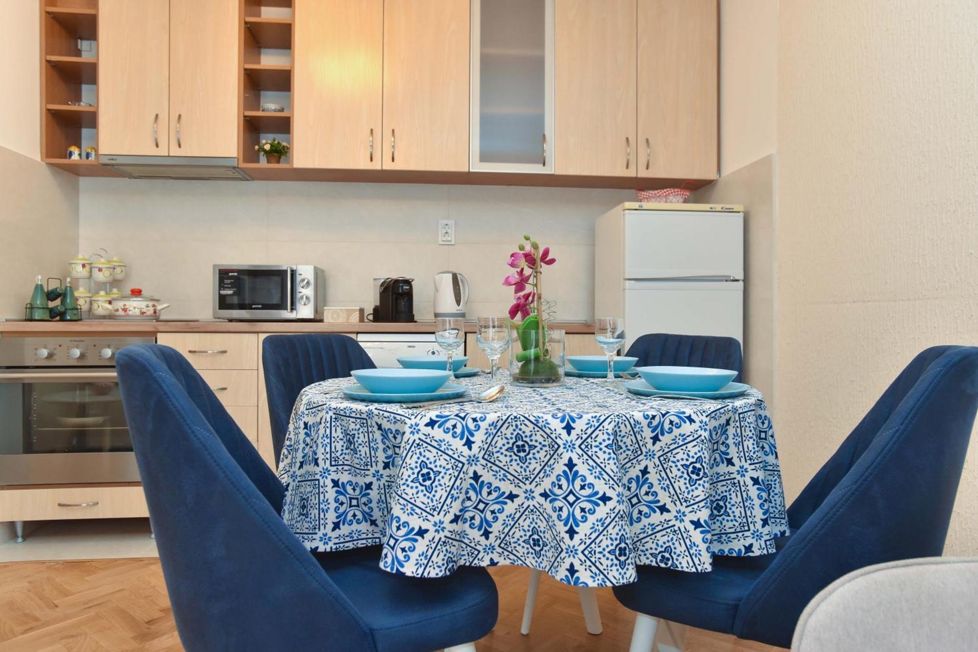 Comfort Apartment Near The Beach 부드바 외부 사진