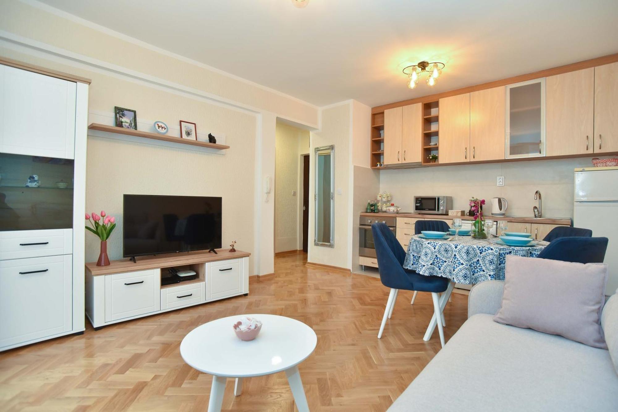 Comfort Apartment Near The Beach 부드바 외부 사진