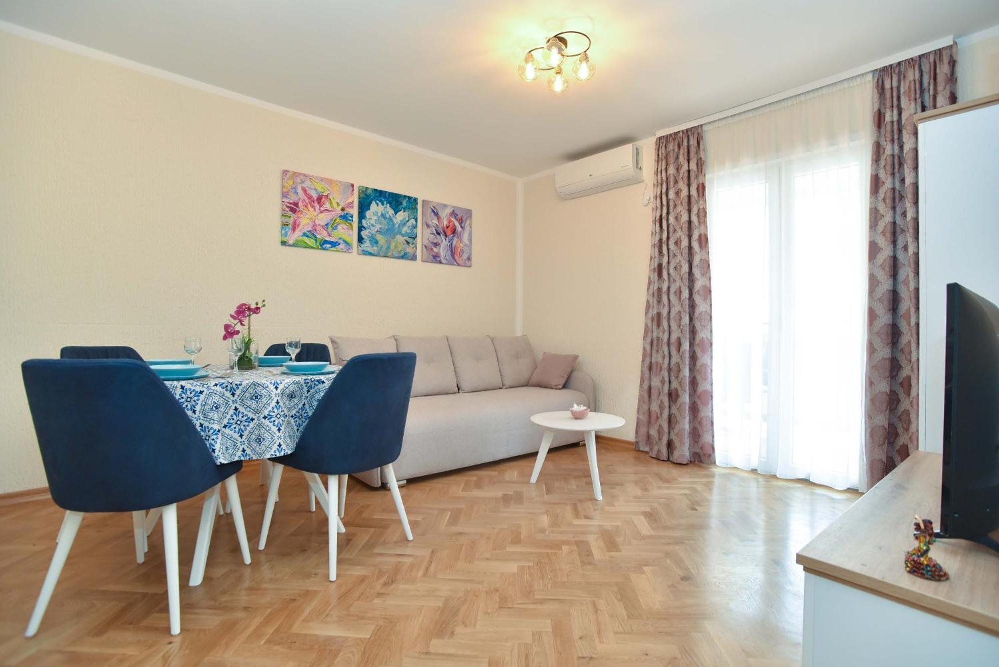 Comfort Apartment Near The Beach 부드바 외부 사진